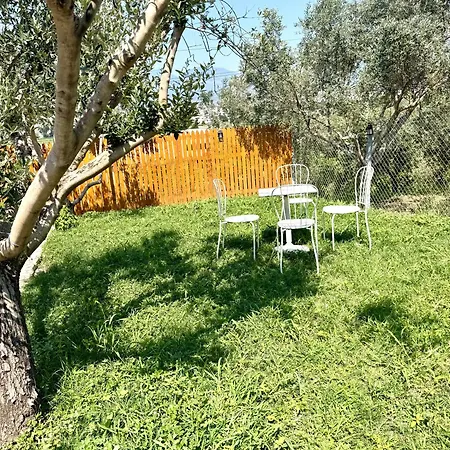 Апартаменты Escape To Nature Calm Intirana *