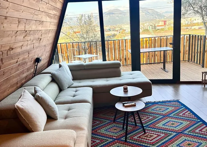 Escape To Nature Calm Intirana