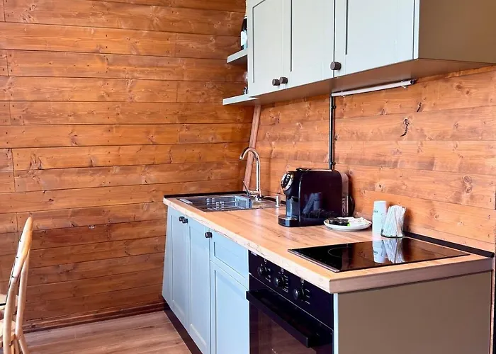 Апартаменты Escape To Nature Calm Intirana Тирана