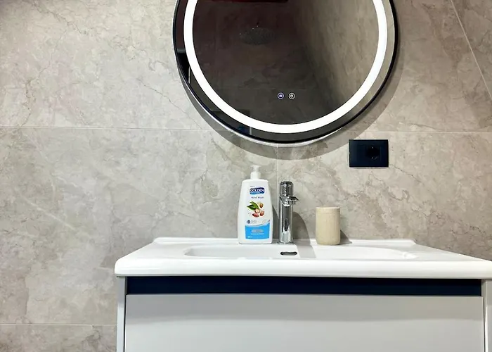 Апартаменты Escape To Nature Calm Intirana Тирана