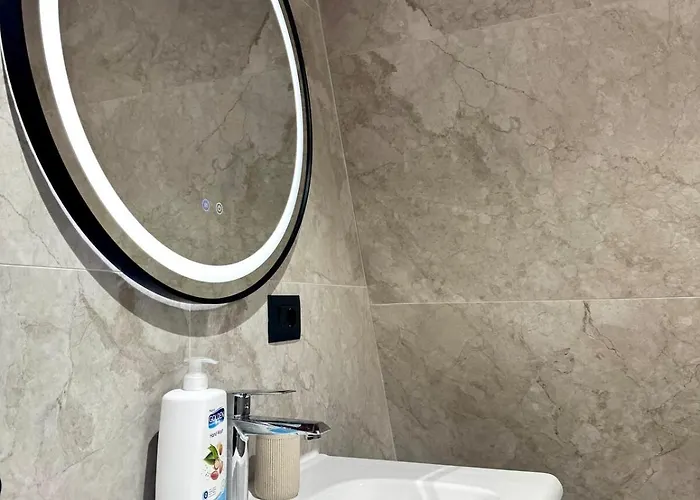 Апартаменты Escape To Nature Calm Intirana Тирана